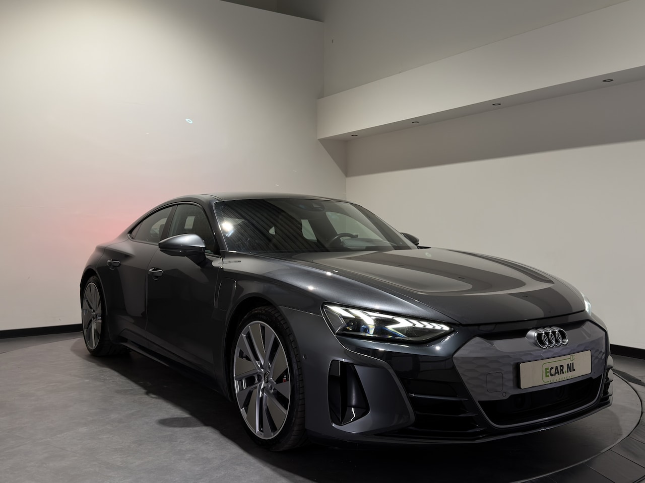 Audi e-tron GT - 93 kWh | SOH 89% | Achterasbesturing | ACC | Nappa Leder | Laser LED - AutoWereld.nl