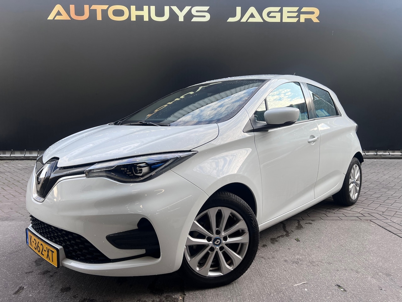 Renault Zoe - R110 Life 52 kWh (ex Accu) - Keyless Navi Parkeersensoren - AutoWereld.nl