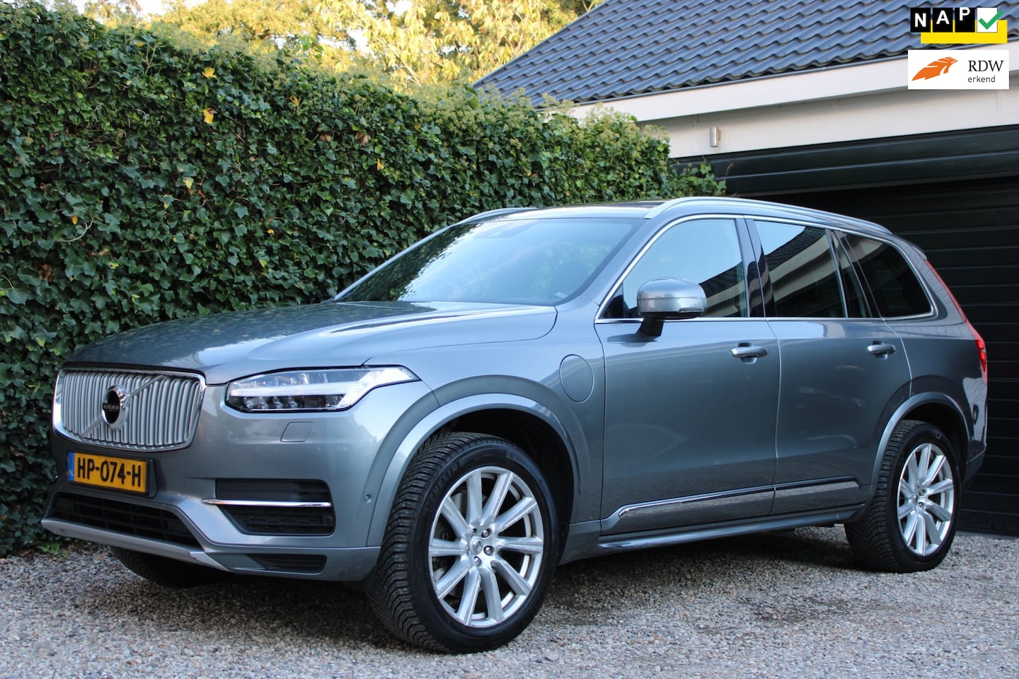 Volvo XC90 - 2.0 T8 Twin Engine AWD Inscription | 1e eigenaar | Dealeronderhouden - AutoWereld.nl