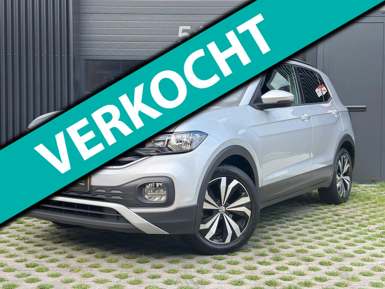 Volkswagen T-Cross - 1.0 TSI Life | Carplay | LaneAssist | ACC - AutoWereld.nl