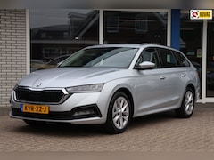 Skoda Octavia Combi - 1.4 TSI iV PHEV Business SOH-90% Trekhaak Carplay Stoel/Stuurverwarming