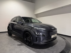 Hyundai Kona Electric - EV Premium 64 kWh | SOH 94, 9% | Keyless | Elektrische stoelen | Stoelen & stuur verwarmd