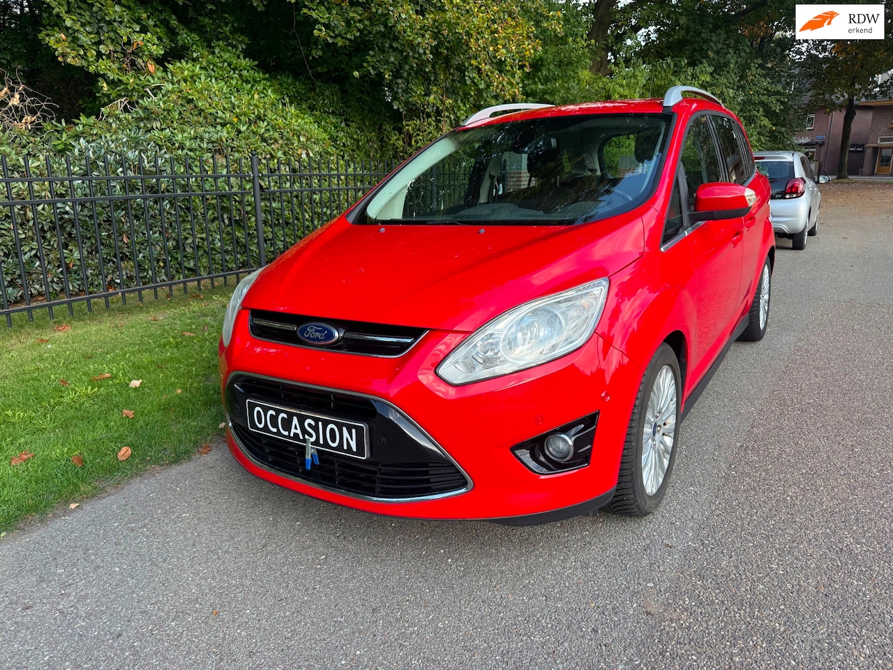 Ford Grand C-Max - 1.0 Titanium 7p. Trekhaak PDC Camera Keyless - AutoWereld.nl