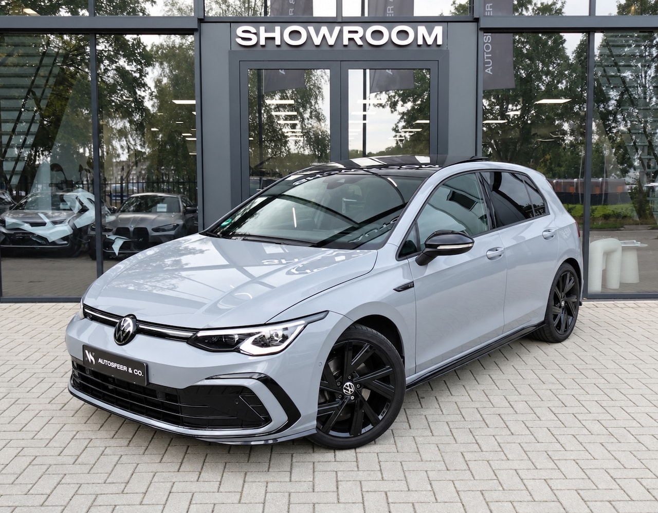 Volkswagen Golf - 2.0 TSI R-LINE PANO MATRIX ACC VOL - AutoWereld.nl