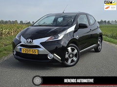 Toyota Aygo - 1.0 VVT-i x-clusiv I Zeer Luxe Uitvoering