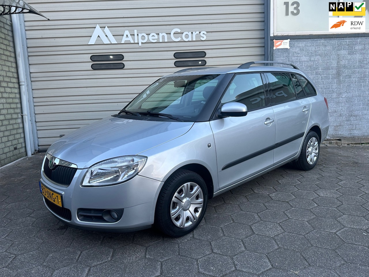 Skoda Fabia Combi - 1.4-16V Tour Eerste eigenaar / Dealer onderhouden / Cruise controle / AC / APK 09-2027 - AutoWereld.nl
