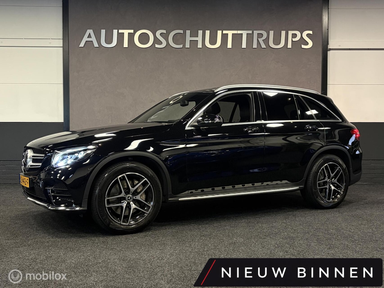 Mercedes-Benz GLC-klasse - 300 4MATIC AMG Line ZWART LEDER / LED / STOELVERW. / NAVI / CLIMA / CRUISE / 19'' AMG LMV - AutoWereld.nl