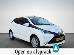 Toyota Aygo - 1.0 VVT-i x-now Airco|Cruise Control|5Deurs