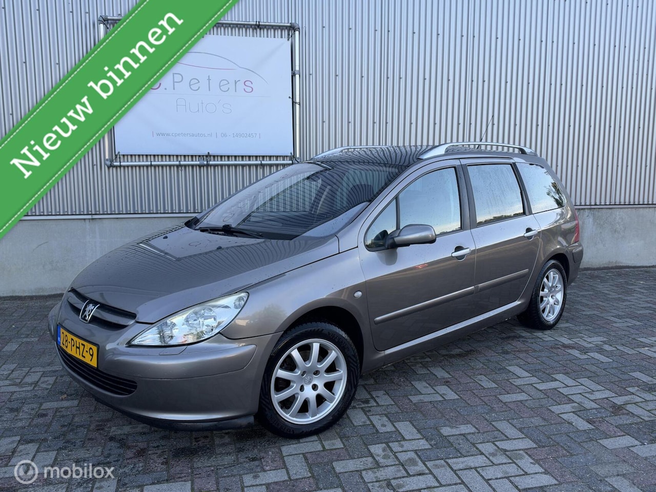 Peugeot 307 SW - 1.6 16V 6persoons 2004 / Carplay / Leer / Navigatie / Panoramadak / Trekhaak / NAP - AutoWereld.nl