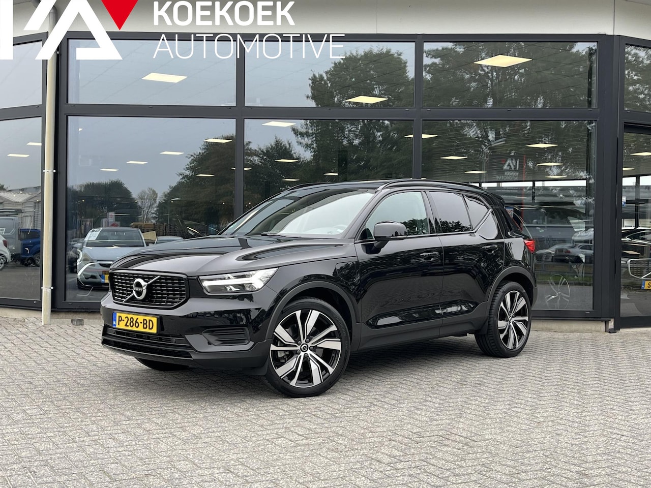 Volvo XC40 - 1.5 T4 Recharge R-Design 1.5 T4 Recharge R-Design - AutoWereld.nl