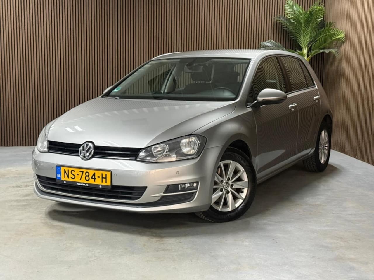 Volkswagen Golf - 1.2 TSI Comfortline 1.2 TSI Comfortline - AutoWereld.nl