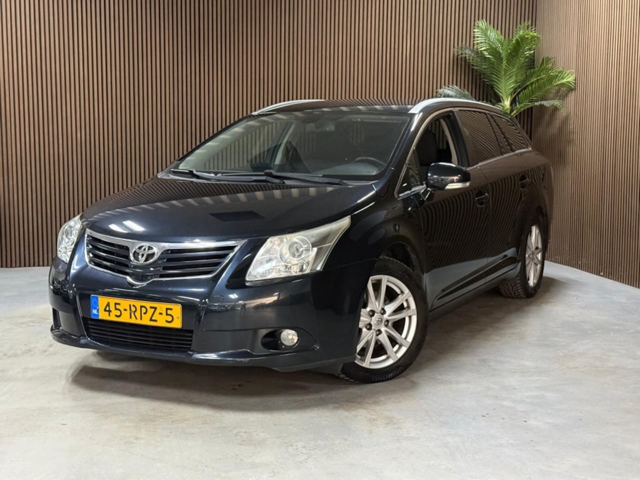 Toyota Avensis Wagon - 1.8 VVTi Business 1.8 VVTi Business - AutoWereld.nl