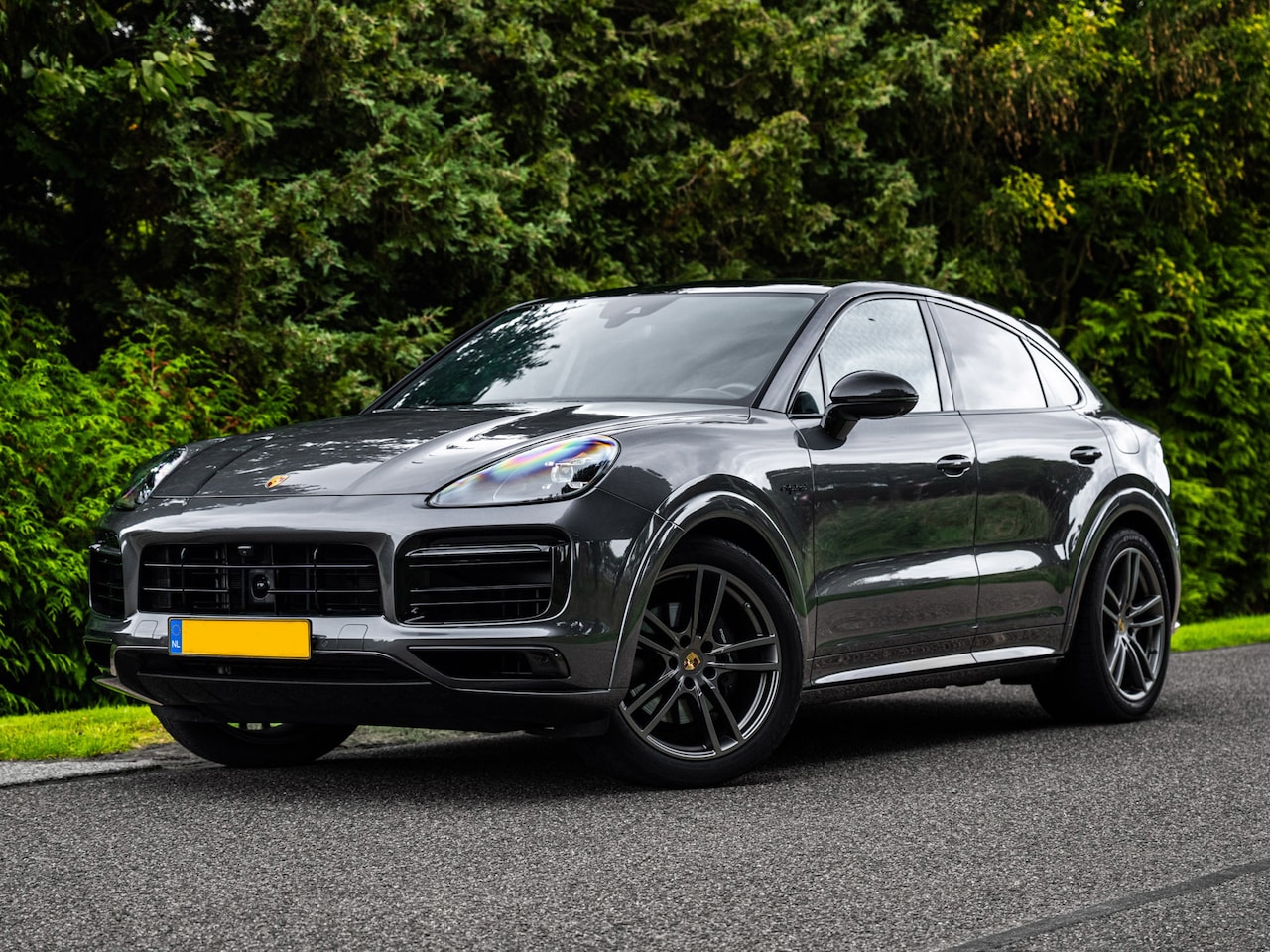 Porsche Cayenne Coupé - 3.0 E-Hybrid | BTW | Carbon | 1e Eig | Dealer Oh - AutoWereld.nl