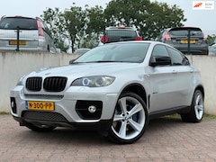 BMW X6 - XDrive50i M/V8/408 PK/OPENDAK/LEDER/VIRTUAL/PDC/CAMERA/INRUIL KOOPJE/