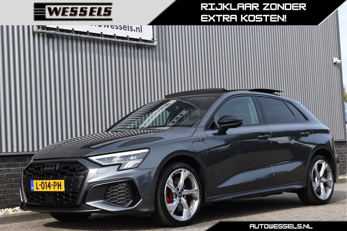 Audi A3 Sportback - 45 TFSI e S edition Competition NL-auto, Panoramadak, Leder, Adaptive cruise, Keyless - AutoWereld.nl
