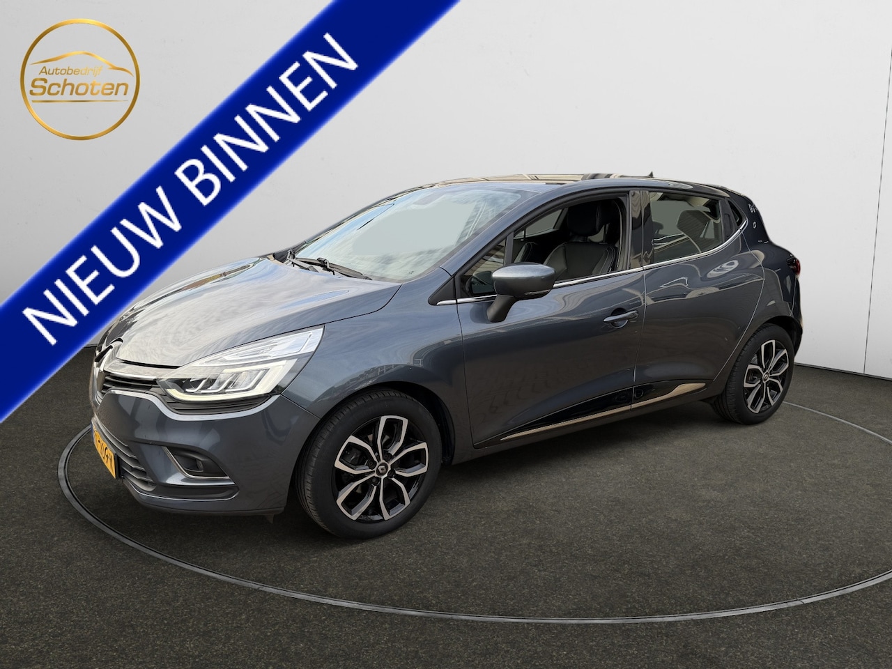 Renault Clio - 0.9 TCe Limited QAURCI NAVI PDC 56 DKM !!! - AutoWereld.nl
