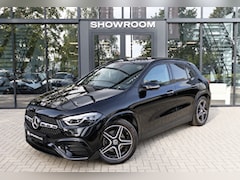 Mercedes-Benz GLA-Klasse - 180 AMG PANO KEYLESS HUD SFEER
