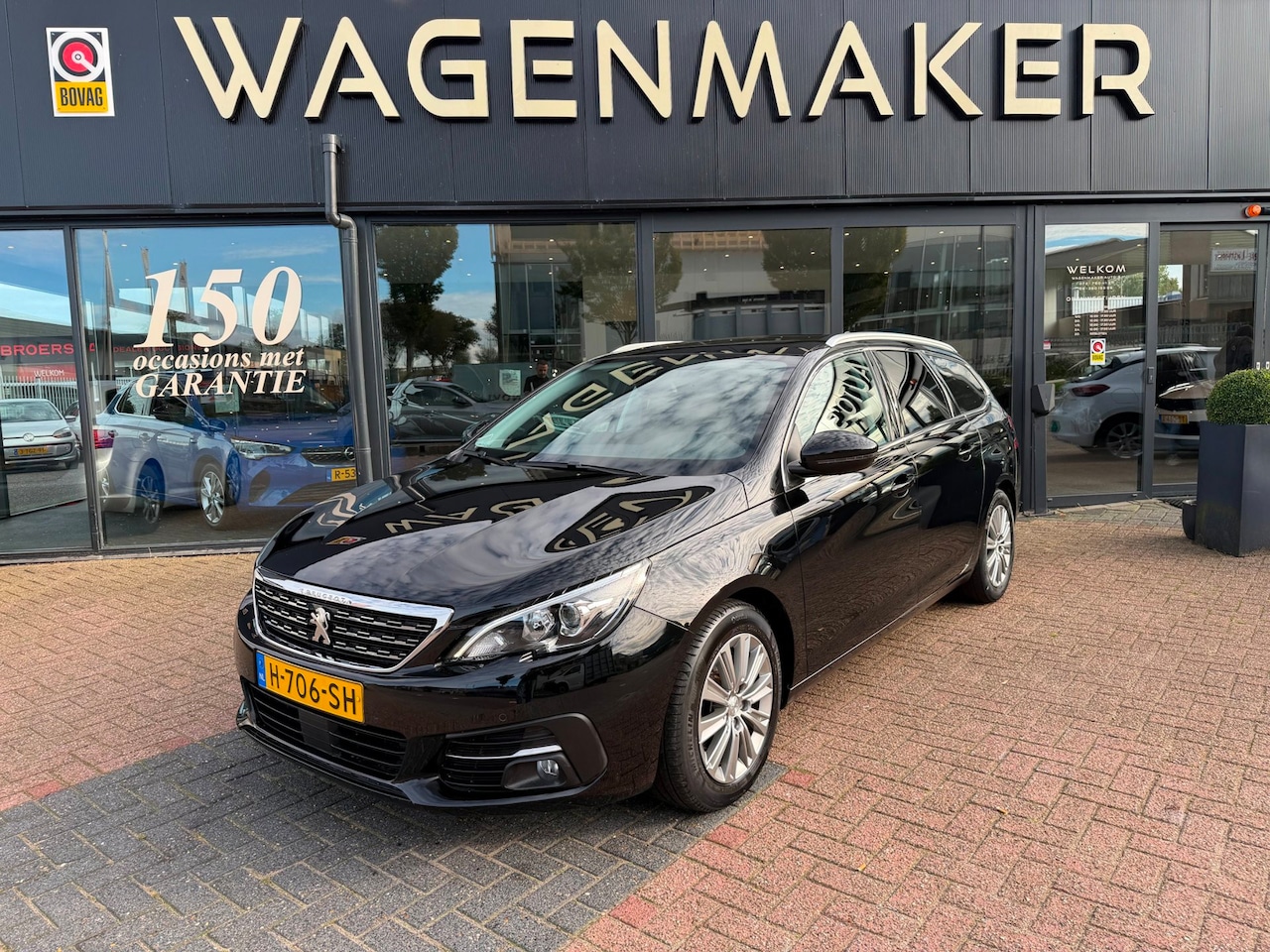 Peugeot 308 SW - 1.2 PureTech Blue Lease Premium AUT|ACC|PANO - AutoWereld.nl