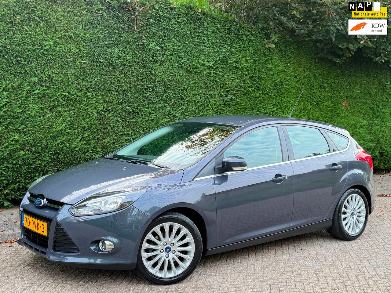 Ford Focus - 1.6 TI-VCT AIRCO KOUD/RIJDT SUPER/PDC/LEER/NAP!!! - AutoWereld.nl