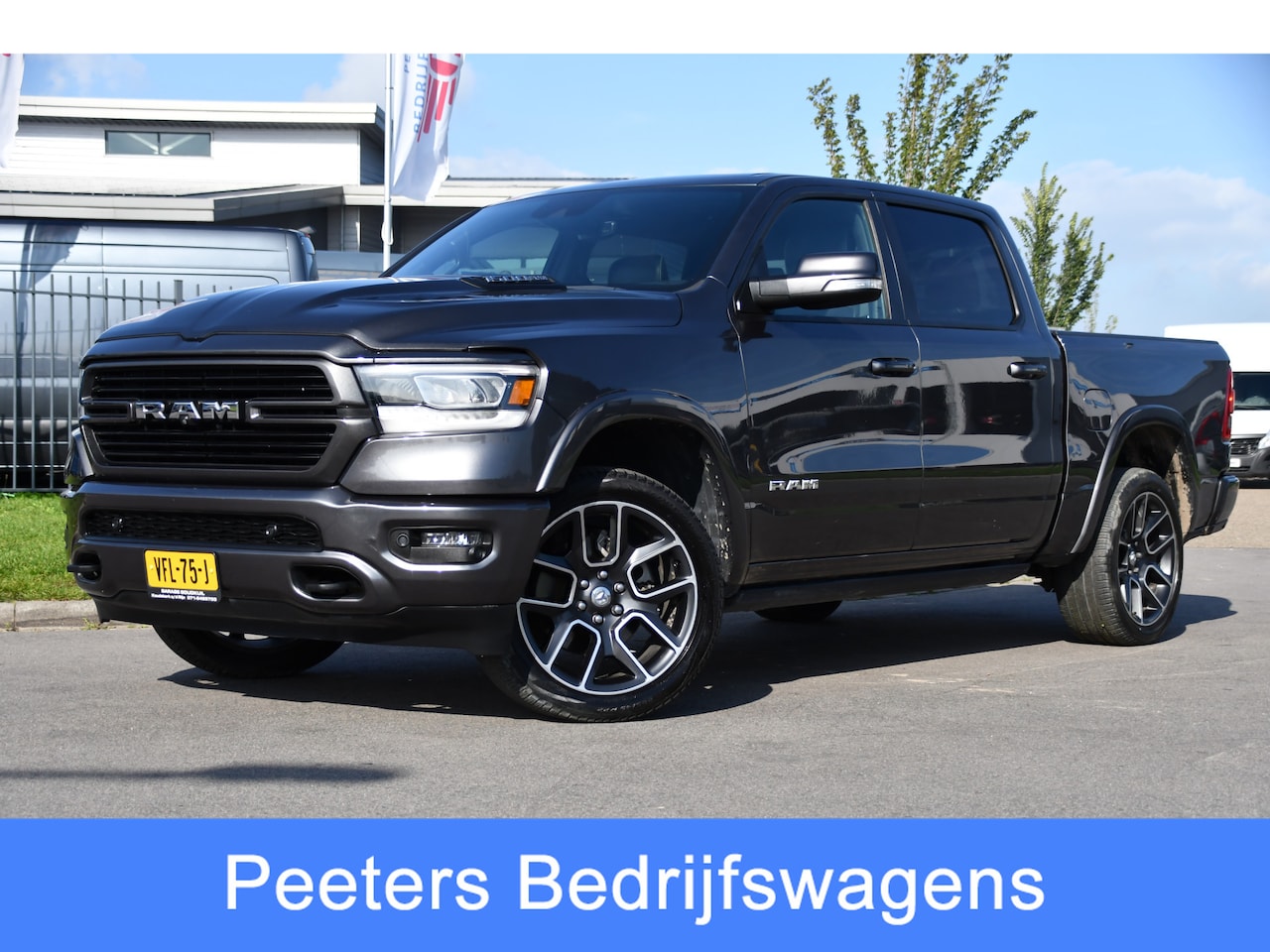 Dodge Ram 1500 - 5.7 V8 4x4 Crew Cab 5'7 Laramie Adaptieve Cruise, 360 Camera, PANO, Carplay, Luchtvering, - AutoWereld.nl