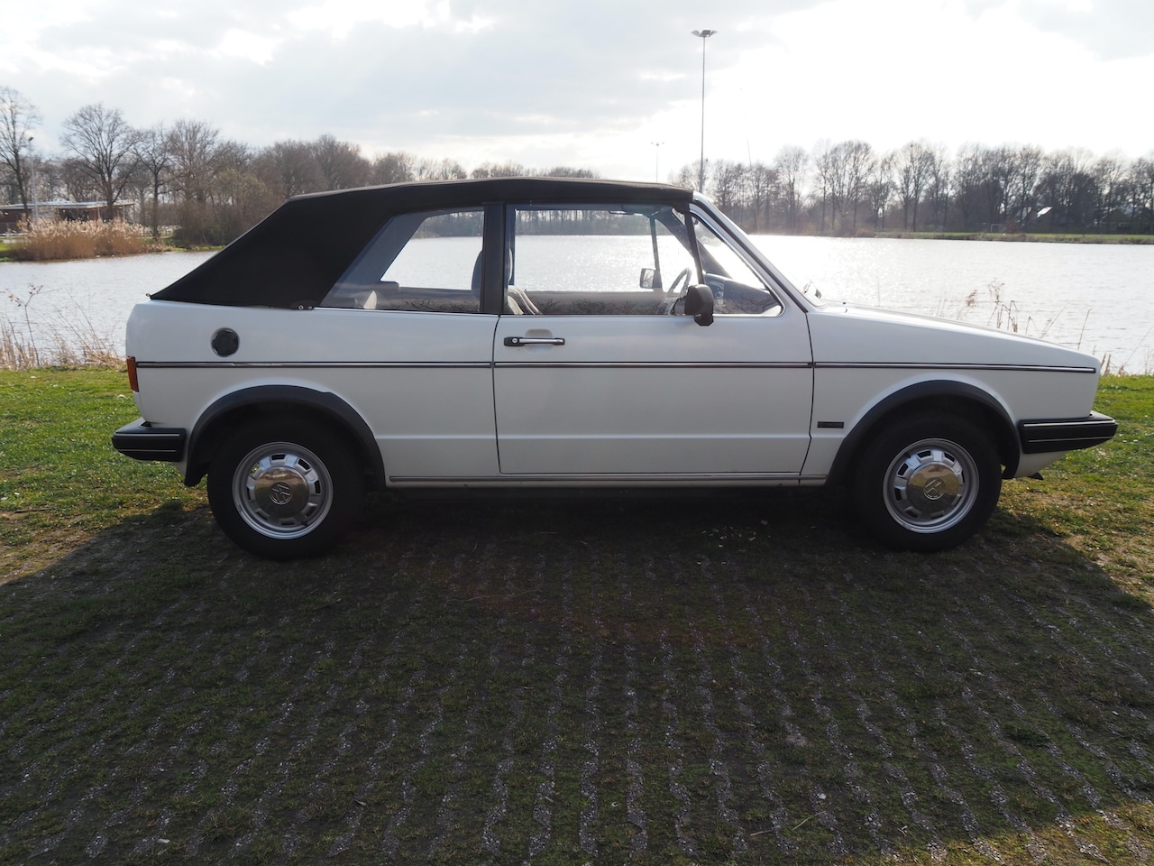 Volkswagen Golf Cabriolet - 1.6 GLS - AutoWereld.nl