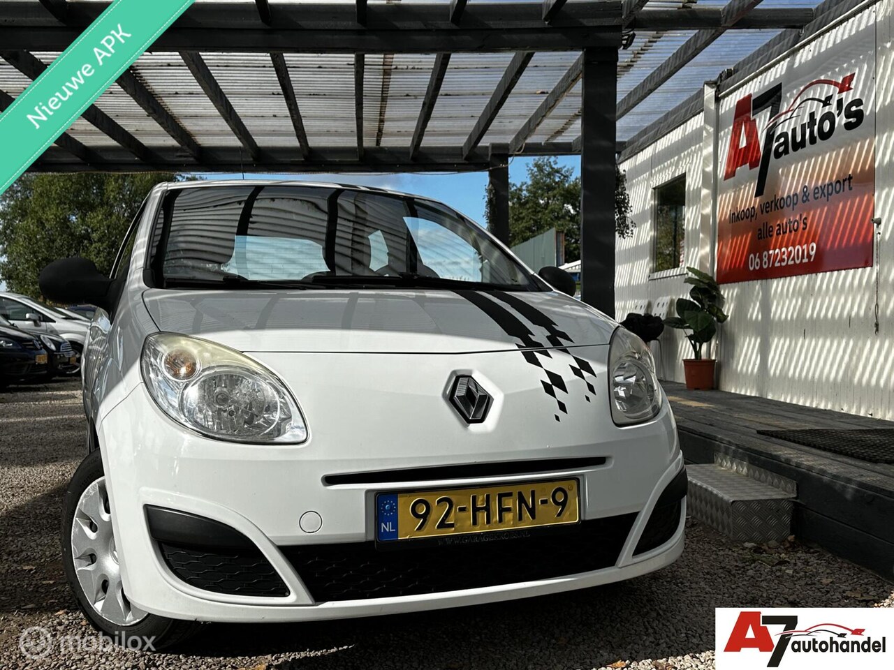 Renault Twingo - 1.2 Acces 1.2 Acces Nieuwe APK - AutoWereld.nl