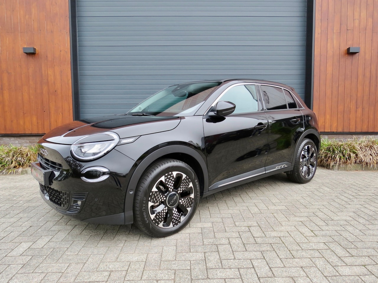Fiat 600e - La Prima 54 kWh *Full option *Leder *Stoelmassage - AutoWereld.nl