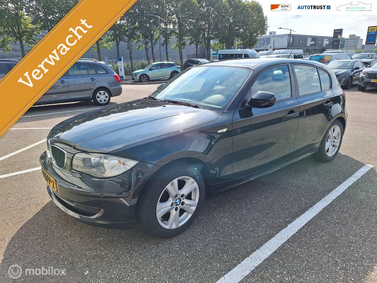 BMW 1-serie - 118i Business Line Sport|RIJKLAAR|PDC|S.STOELEN! - AutoWereld.nl