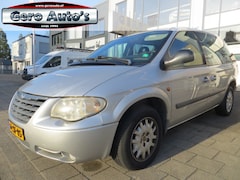 Chrysler Voyager - 3.3i V6 SE Luxe nw apk , 6 zits , airco ecc etc