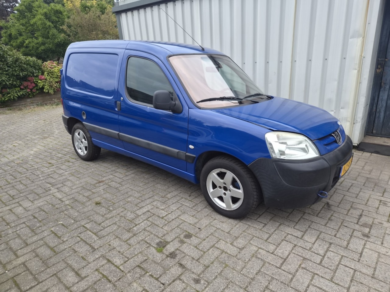 Peugeot Partner - 1.4 Benzine bestelauto! - AutoWereld.nl