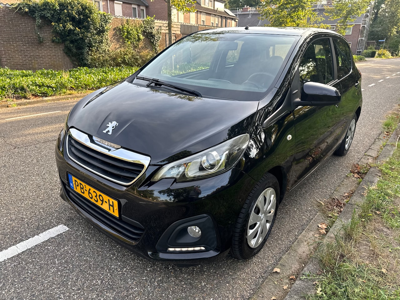 Peugeot 108 - 1.0 e-VTi Blue Lease 77.DKM AIRCO LED - AutoWereld.nl