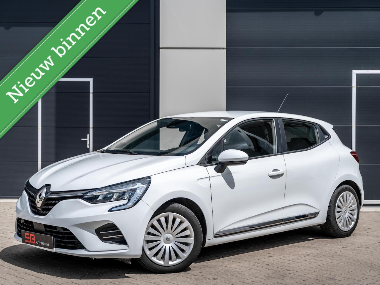 Renault Clio - 1.6 E-Tech Hybrid 140 Sensoren|Airco|Garantie! - AutoWereld.nl