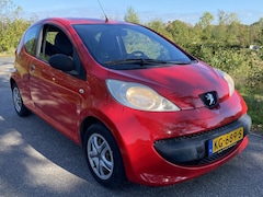 Peugeot 107 - 1.0-12V XR