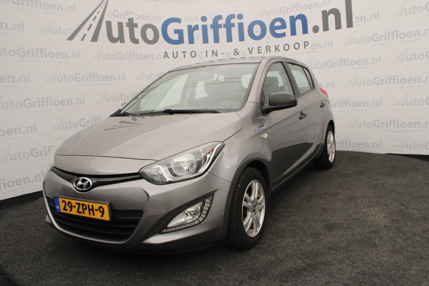 Hyundai i20 - 1.2i Business Edition keurige 5-deurs met airco - AutoWereld.nl