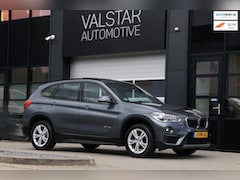 BMW X1 - SDrive18i High Executive | Trekhaak | Pano | LED | LEDER