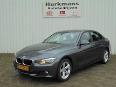 BMW 3-serie - (e90) 320i 184 PK NL-AUTO AUTOMAAT LEES TEKST