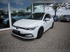 Volkswagen Golf - 1.5 TSI Style , Pano, ACC, Carplay, Navi