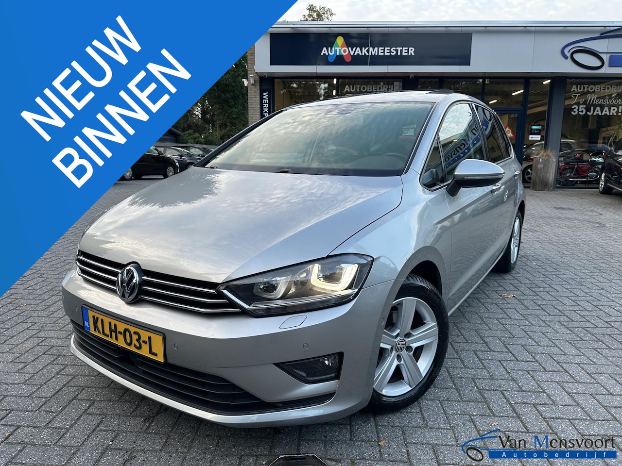 Volkswagen Golf Sportsvan - 1.2 TSI Highline Panorama|ACC|Dodehoek|Massage|Trekhaak - AutoWereld.nl