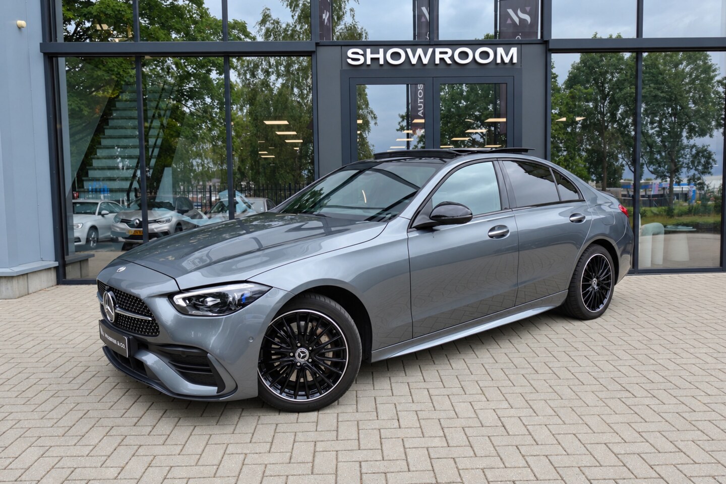 Mercedes-Benz C-klasse - 300 e AMG MEMORY HUD PANO VOL' - AutoWereld.nl