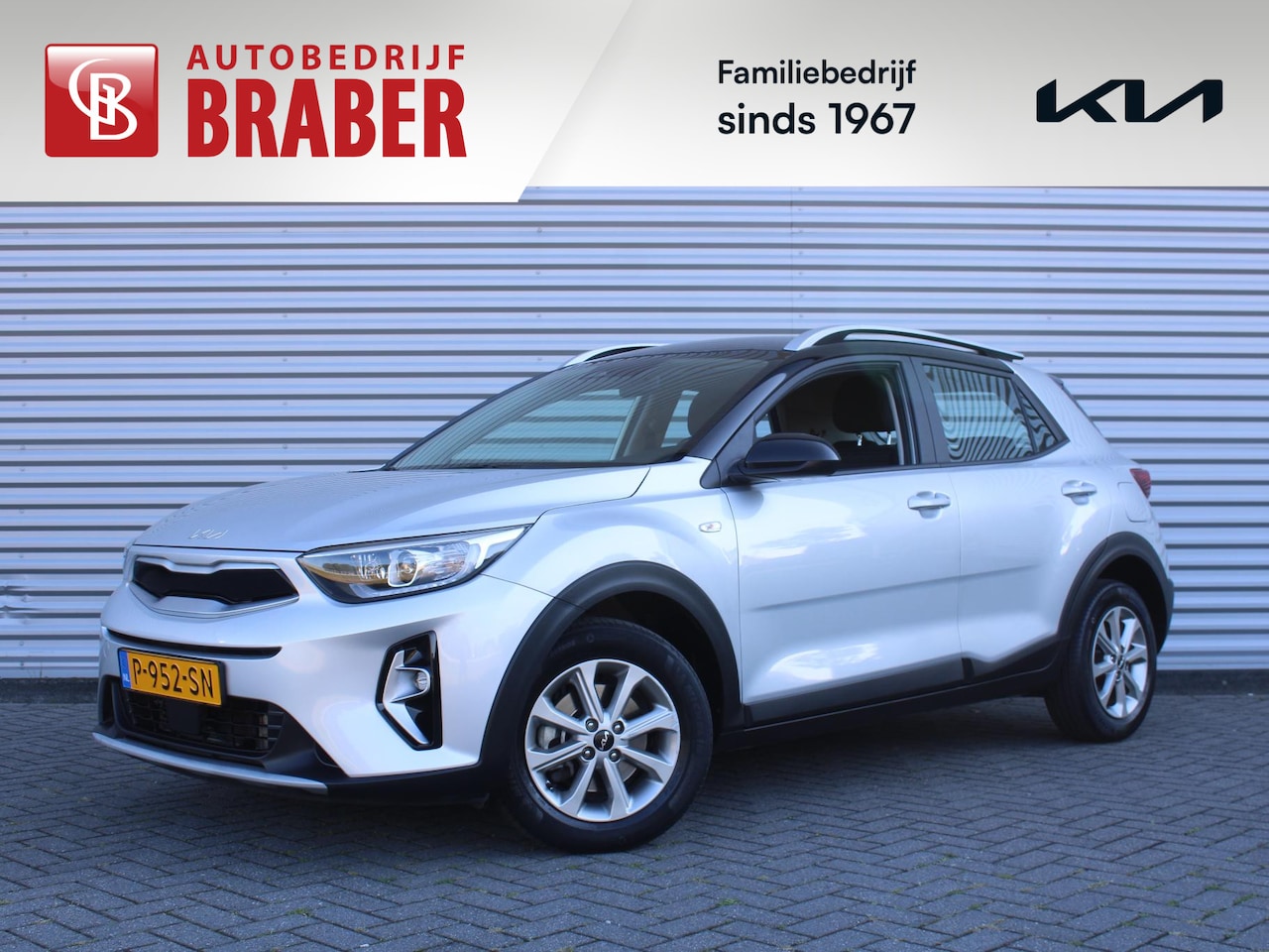 Kia Stonic - 1.0 T-GDi MHEV DynamicLine | Navi | Clima | Cruise | Camera | 15" LM | Parkeersensor achte - AutoWereld.nl