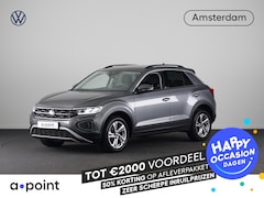 Volkswagen T-Roc - 1.0 TSI Life 110 pk | Navigatie | Camera | Digitaal dashboard | Parkeercamera |