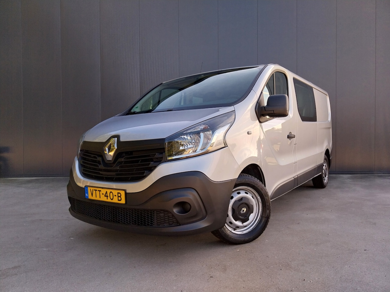 Renault Trafic - 1.6 dCi MARGE DUBBELE CABINE DC AIRCO CRUISE DUBBEL CABINE - AutoWereld.nl