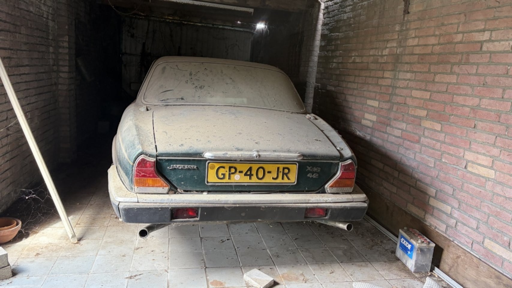 Jaguar XJ - 4.2 6 cilinder éérste eigenaar bouwjaar 1981 - AutoWereld.nl