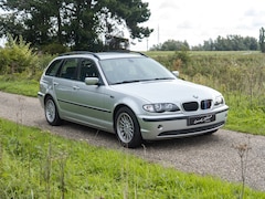BMW 3-serie Touring - 320i Lifestyle Edition