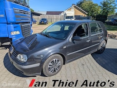 Volkswagen Golf - 1.6 8v airco