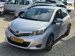 Toyota Yaris - 1.3 VVT-i Aspiration Airco Cruise Trekhaak Camera Dealer Onderhouden LMV