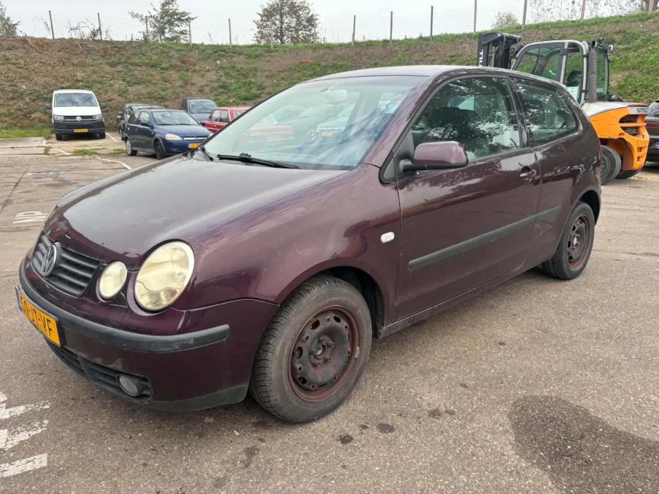 Volkswagen Polo - 1.4-16V Comfortline 1.4-16V Comfortline - AutoWereld.nl