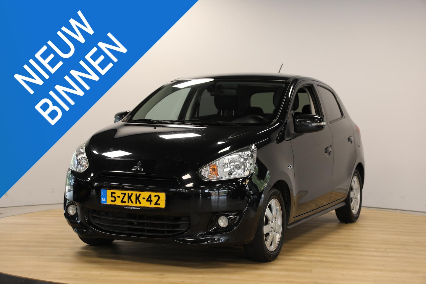 Mitsubishi Space Star - 1.0 Intense 1.0 Intense - AutoWereld.nl