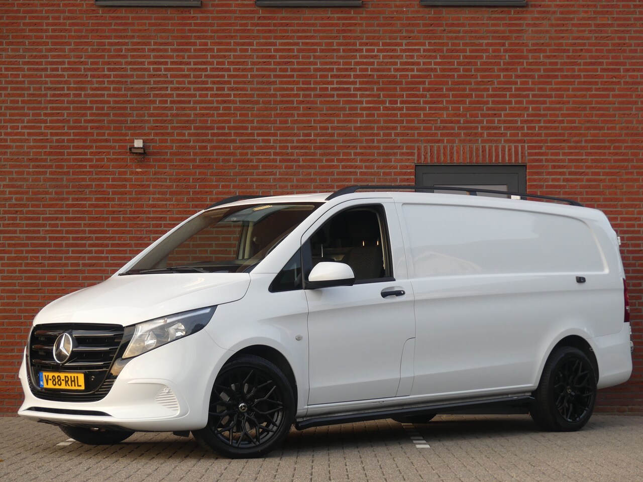 Mercedes-Benz Vito - 116 CDI Extra lang Camera/Navigatie/Airco/Cruise control - AutoWereld.nl