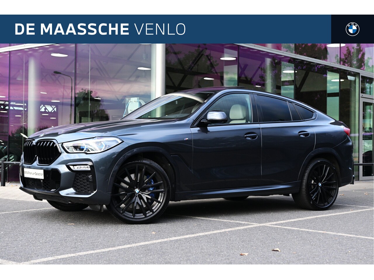 BMW X6 - M50i High Executive Automaat / Panoramadak Sky Lounge / Comfortstoelen / Comfort Access / - AutoWereld.nl